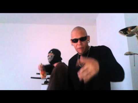 IM GESICHT REIN SHOUT OUT (AREK UND SAEGE 84 THC)