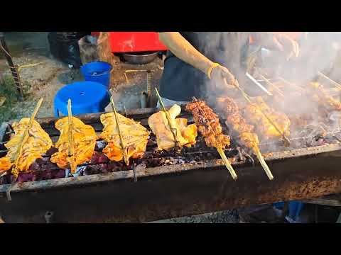 Charcoal Grilled Chicken with Sticky Rice : GAI YANG : Amazing Thai Food Street Food Thailand