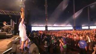 New Young Pony Club - The Bomb (Live Reading & Leeds 2007)