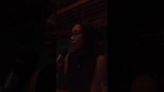 Beyoncé ...love on top.... sung by my wife (karaoke)