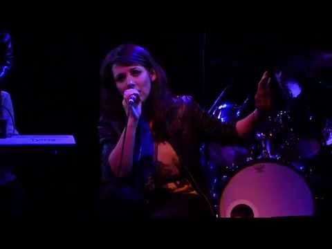 *Péril en la demeure*  -  Sam Neves  [Zèbre de Belleville 13.01.11]