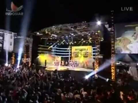 Trio Macan Iwak Peyek @Konser Dangdut ARMABAR