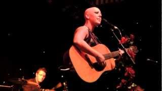 Nell Bryden - Downtown Lullaby