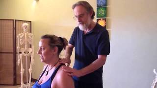 Loosening Up Your Tight Trapezius Muscle in Creative Ways 