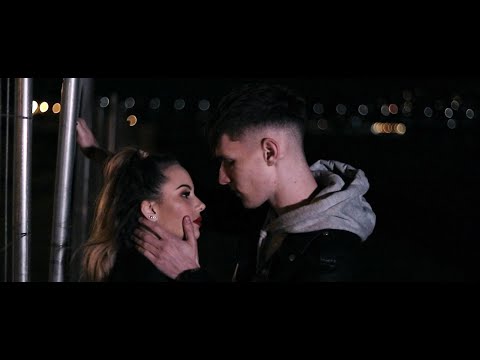KRYSTOFF - Vasárnap (Official Music Video)