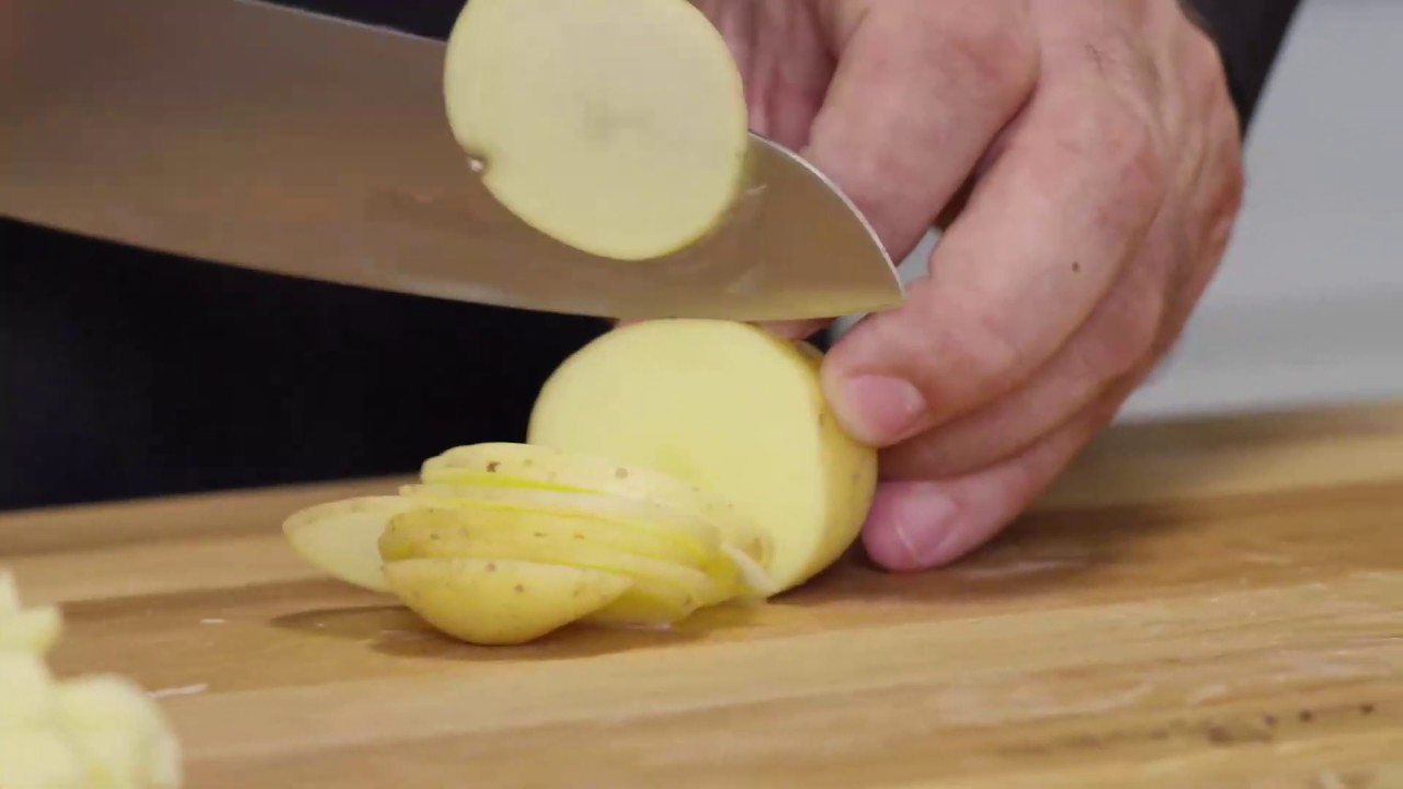 Jak możemy kroić ziemniaki - przedstawiamy 4 różne i przydatne sposoby krojenia!