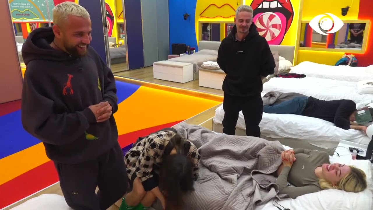 “Puthje struc”/ Luizi këshillon Kristin sesi duhet ta puthë Keisin