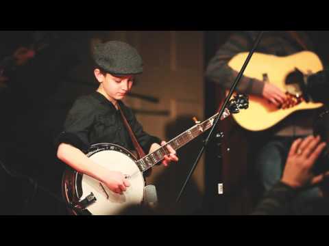 9 Year-old Jonny Mizzone - Shuckin' the Corn Live - Sleepy Man Banjo Boys