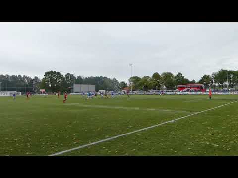 Thuis tegen Woezik. Doelpunt Brent