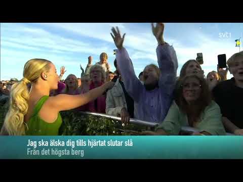 Allsång - genom eld och vatten, med Zara Larsson & Pernilla Wahlgren 2023.