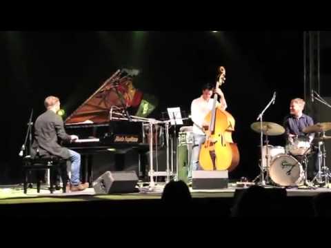 Andrea Rea Trio in Fotografia  by A.C. Jobim per Forum delle Culture