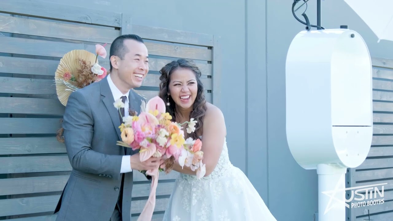 Promotional video thumbnail 1 for Austin Photo Booths