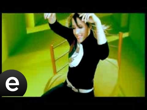 Niye Havalanırsın (Bizim Gönül) (Official Music Video) #niyehavalanırsın #bizimgönül - Esen Müzik