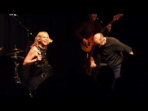 Vonda Shepard - Tell Him (Live from Pocklington, UK)