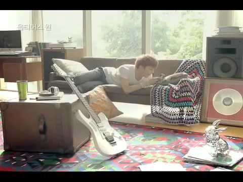 G−DRAGON - LG Smurf CF