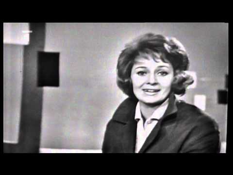 Yvetta Simonová  -  Jdu tichou ulicí