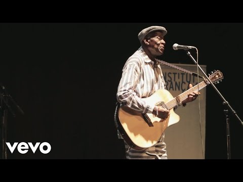 Boubacar Traoré - Hona (Live à Bamako 2016)