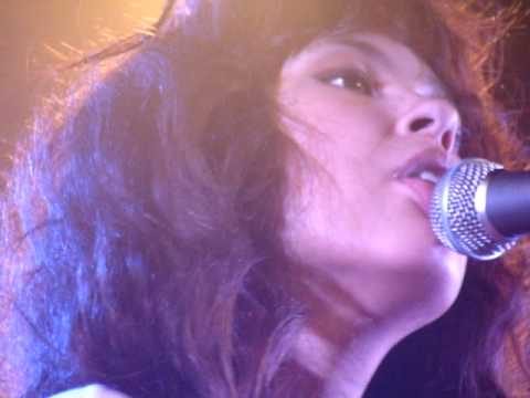 Maria Mena-Our Battles[Tivoli Utrecht 03-15-09]