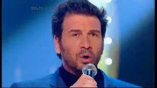 Nick Knowles &amp; The Boys From DIY SOS - Addicted To Love