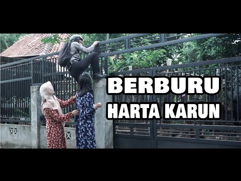 mencari-harta-karun-pak-bhabin-polisi-motret