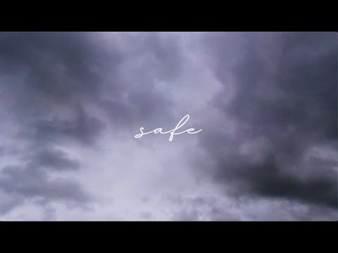 Regina Reznick Ft. Meyta - safe - (Lyric Video)