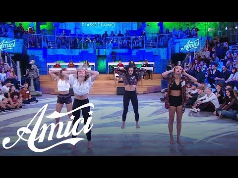 Amici 19 - Corale ballo - Dance Monkey
