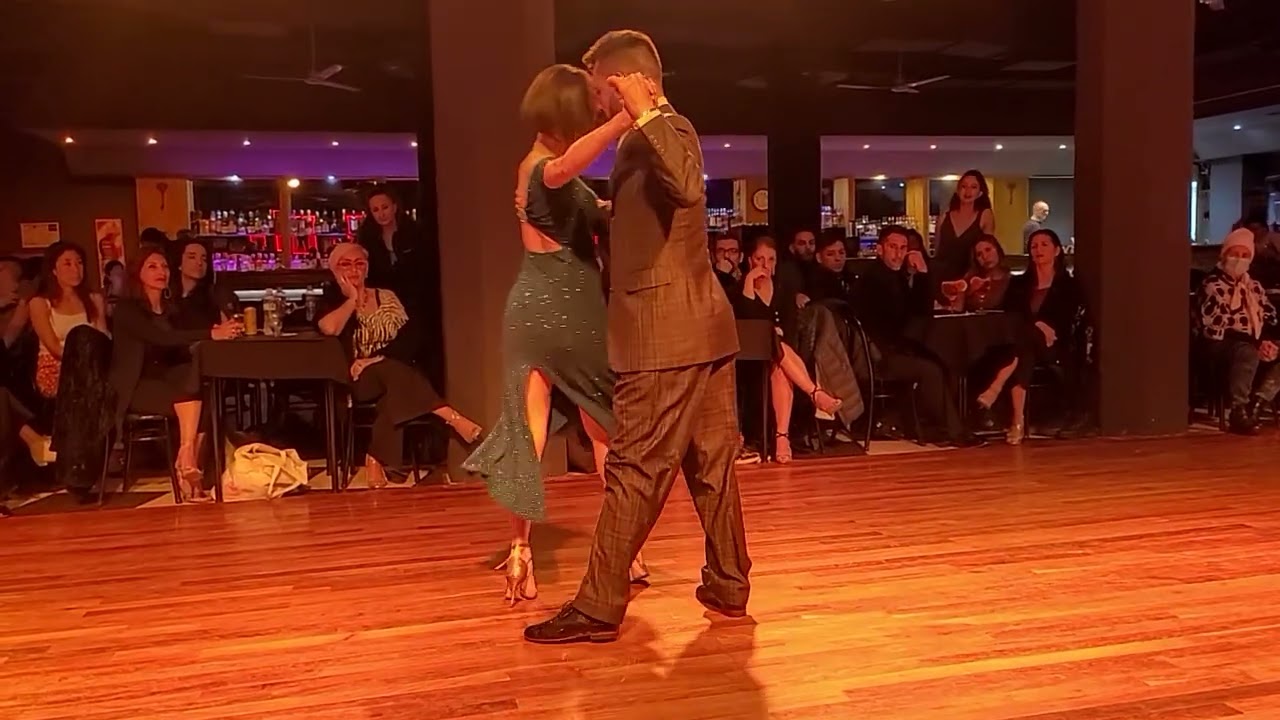 [내올남공 in B.A.] Fatima Vitale y Javier Rodriguez @ Milonga Solidaria 20230713 2nd performence