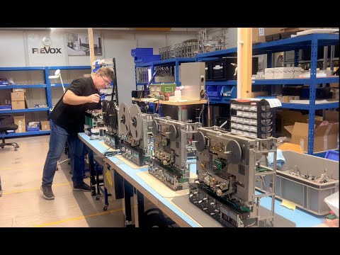 Behind the scenes: Einstellung der VU-Meter & Kurzprüfung der Revox B77 MK III Stereo Tape Recorder.