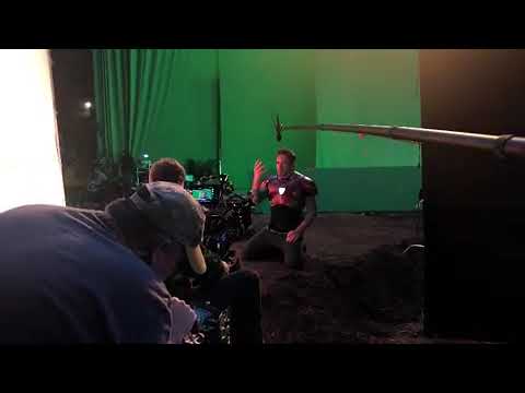 Robert Downey Jr. Performs Tony Stark's Final Snap - "Avengers: Endgame" Behind the Scenes