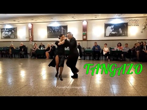  Bárbara Ferreyra  and  Agustín Agnez  are  dancing  to  the  tango  "  El Choclo  "  by  Juan D'Arienzo  in  2022