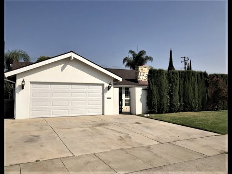 4 Bed 2 Bath Home in Orange! property video