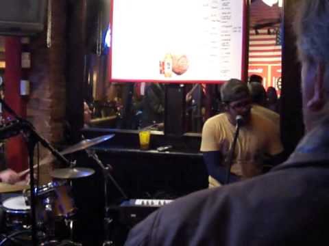 Sir Duke /Boogie C.MP4 Idle Americans LIVE @ Stan&Joe's Annapolis 4/1/11