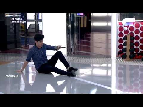 Roi le enseña su coreografía a Cepeda y Ana OT2017