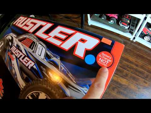 Traxxas Rustler 2WD Stadium Truck 1/10 RTR Unboxing