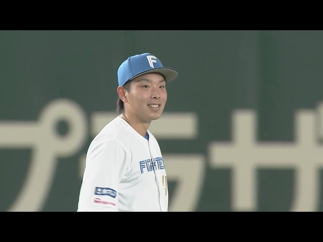 【8回表】強肩炸裂!! ファイターズ・上野響平が再び好守!! 淺間大基の好捕も光る!! 2022年4月26日 北海道日本ハムファイターズ 対 オリックス・バファローズ