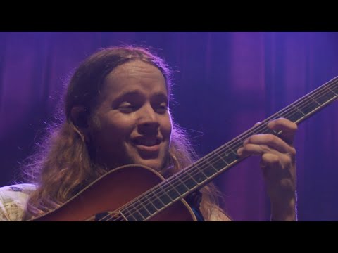 Billy Strings with Sierra Hull - "Circles" (Post Malone Cover)
