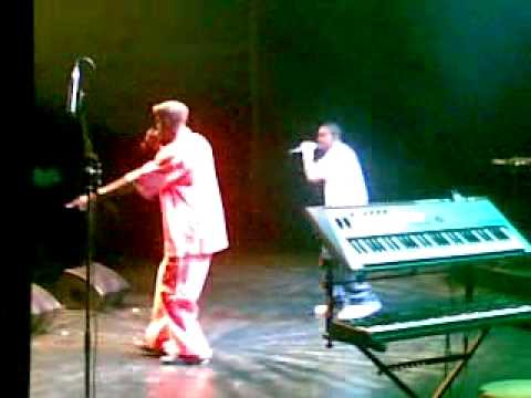 FOLA et MAQFLAH à L'Artchipel pour "Jénès Gwadloup ka sanblé pou Ayiti" (2010)