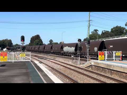9206 / LDP006 / LDP009 - MR941 passing Maitland - 14/04/24