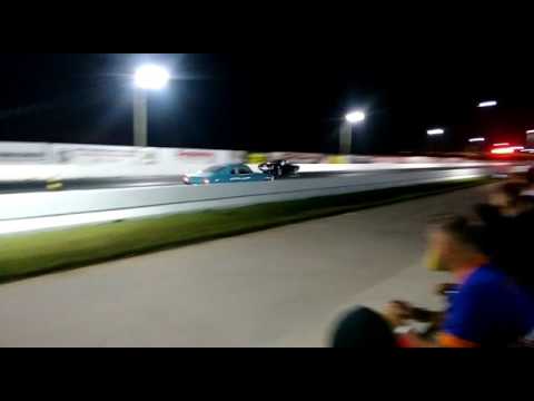 Maverick V8 aspirado , Charles Bronson