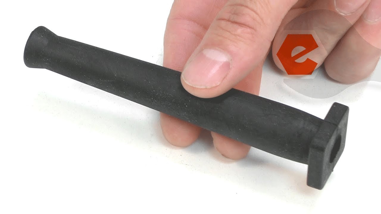 Replacing your DeWALT Circular Saw Cord Protector