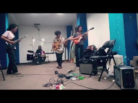 MAWANG DIKALA ITU WAKTU MASIH JADI DRUMMER HONORER