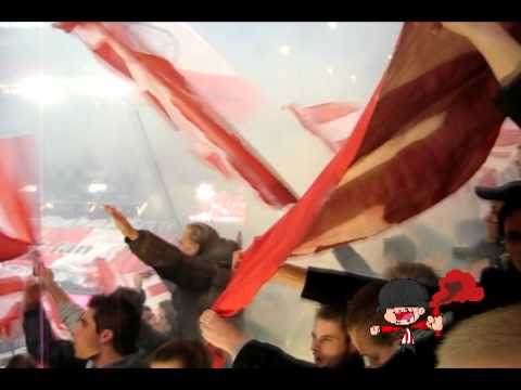 PSV Red White Army - PSV - FC Twente Opkomst/Sfeeractie vanaf Oost (31/10/10).