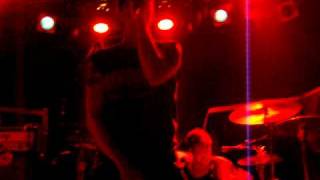 Sons Of Apathy (live) - Young Guns