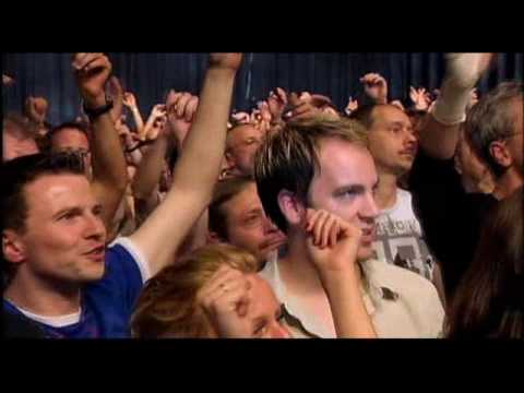 Schiller   day and night live 06 2007 - 9 Distance