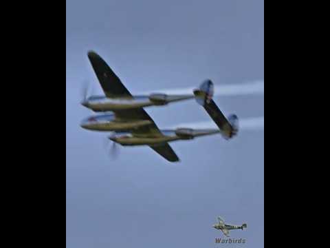🔥 P-38 Lightning & P-51D Mustang in Epic Flyby! #P38Lightning #P51Mustang #Warbirds #Aviation