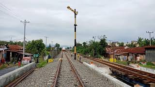 preview picture of video 'Keberangkatan KA U44 Sribilah Pagi dari Stasiun Batang Kuis'