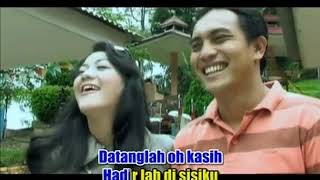 Download lagu Rheina tanpa cahaya cinta karaoke mp3