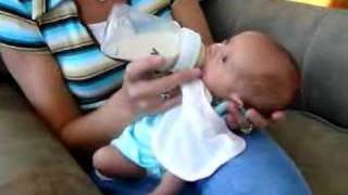 preview picture of video 'Proud mommy Mandy feeding precious baby Jayme'