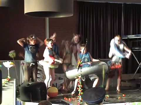 KVA Doe-je-dingetje-show 10-04-2010 E1 Waterscooter