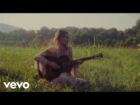 download lagu mp3 mp4 Sad Girls, download lagu Sad Girls gratis, unduh video klip Sad Girls